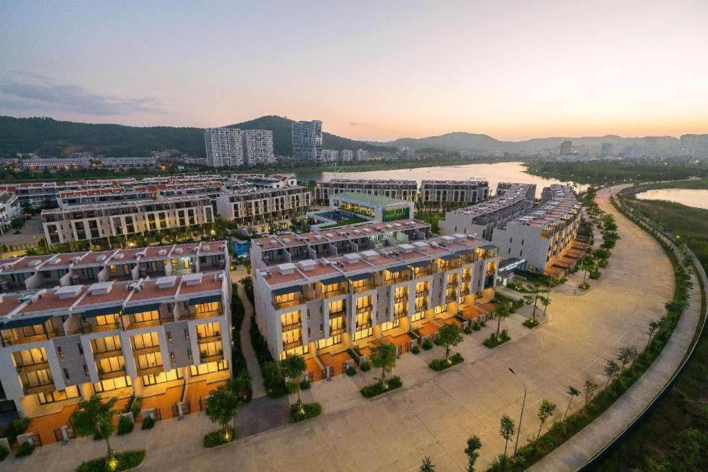 Royal Lotus Ha Long Resort & Villas Exterior photo